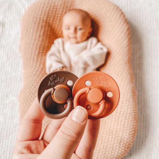 Itzy Soother™ Natural Rubber Pacifier Sets